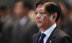 枪打出头鸟！福建舰入列不到两天，国防部点名菲律宾，话说的很重