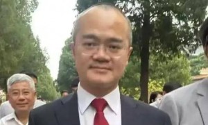 美团王兴再发内部信：高频骑手月入7230至10100元……