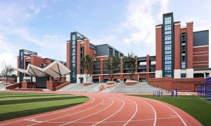 不用中考？十二年贯通式学校来了