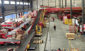 京东全无人配送站明年开建！刘强东预言未来工作制：一周工作1天